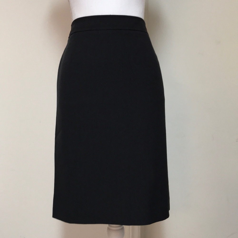 Atelier Black pencil skirt in like new condition